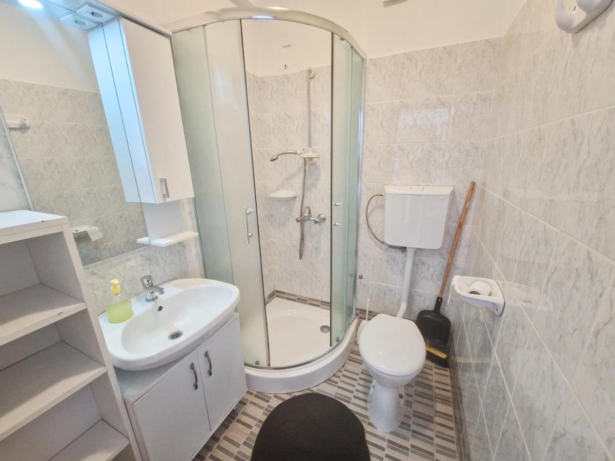 Weinberger Vendeghaz Hotel Zamardi Ngoại thất bức ảnh