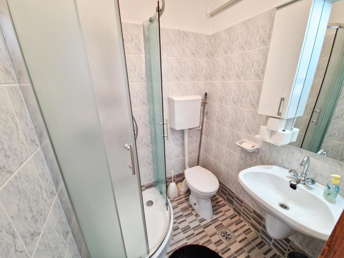 Weinberger Vendeghaz Hotel Zamardi Ngoại thất bức ảnh