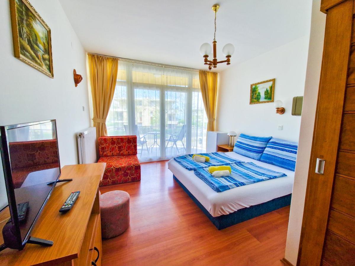 Weinberger Vendeghaz Hotel Zamardi Ngoại thất bức ảnh