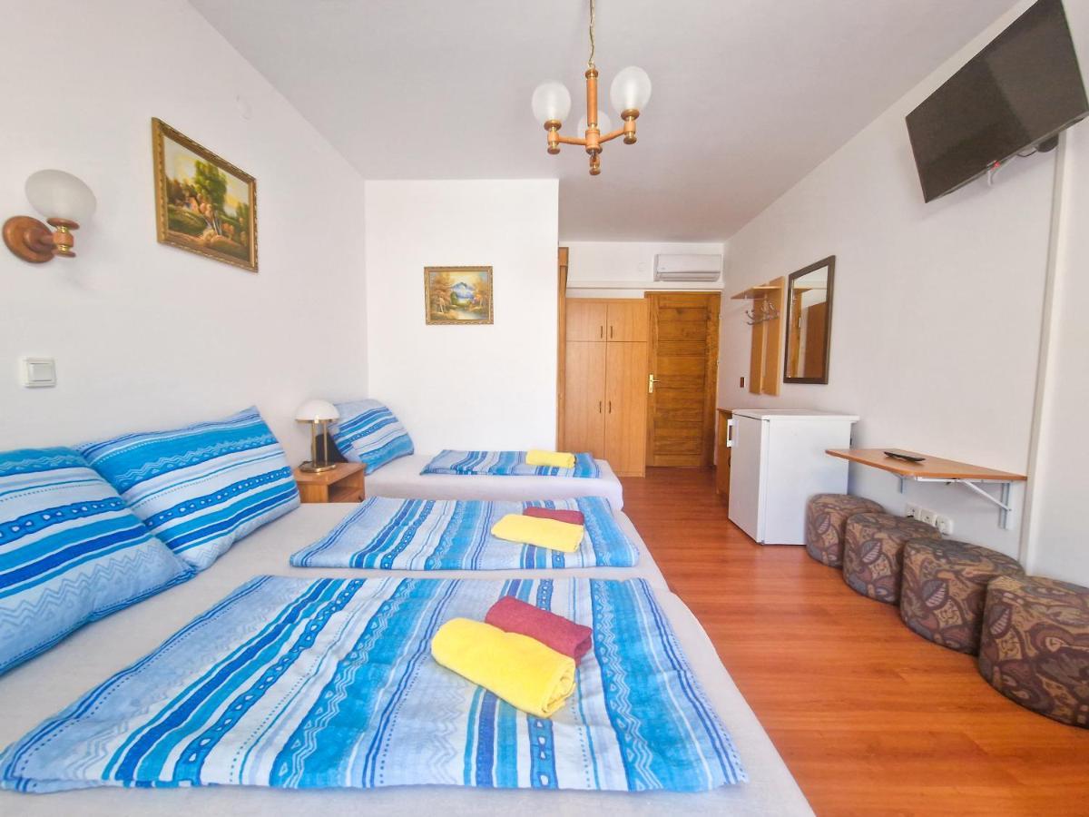 Weinberger Vendeghaz Hotel Zamardi Ngoại thất bức ảnh