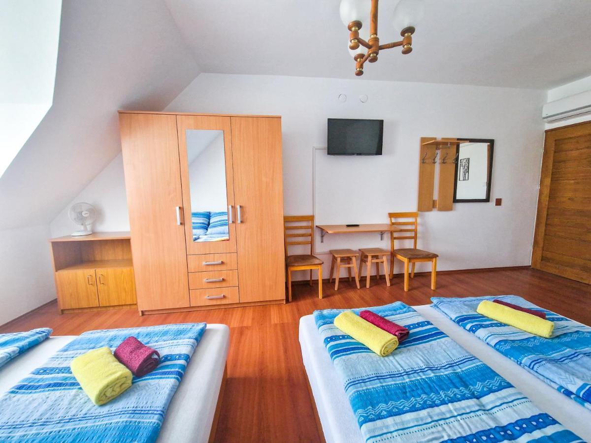 Weinberger Vendeghaz Hotel Zamardi Ngoại thất bức ảnh
