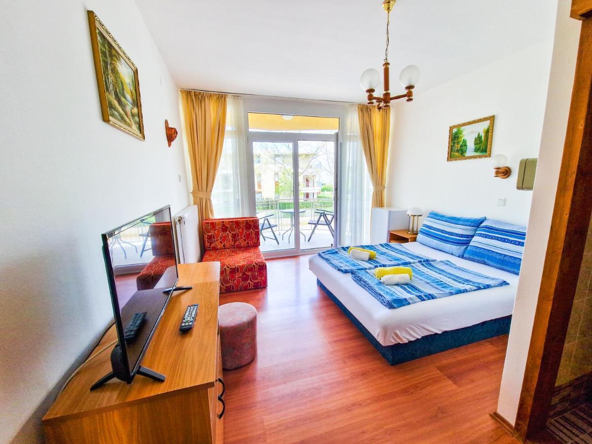 Weinberger Vendeghaz Hotel Zamardi Ngoại thất bức ảnh