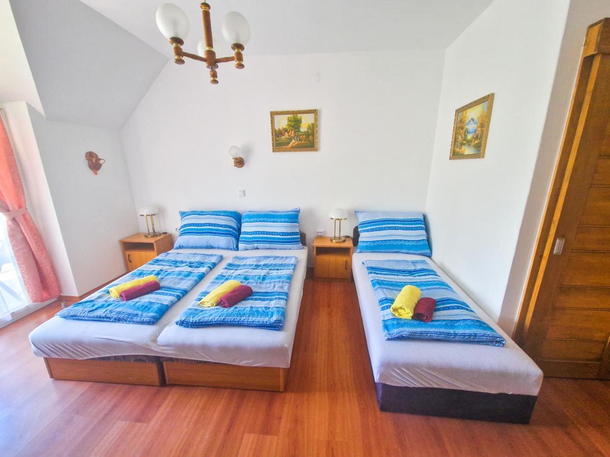 Weinberger Vendeghaz Hotel Zamardi Ngoại thất bức ảnh