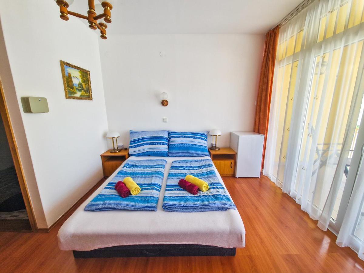 Weinberger Vendeghaz Hotel Zamardi Ngoại thất bức ảnh